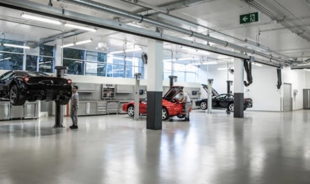 Autodealer coatingvloer